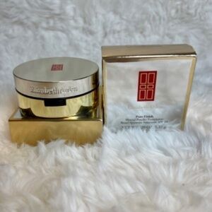 Brand new Elizabeth Arden pure finish mineral powder